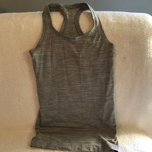 Lululemon tank top